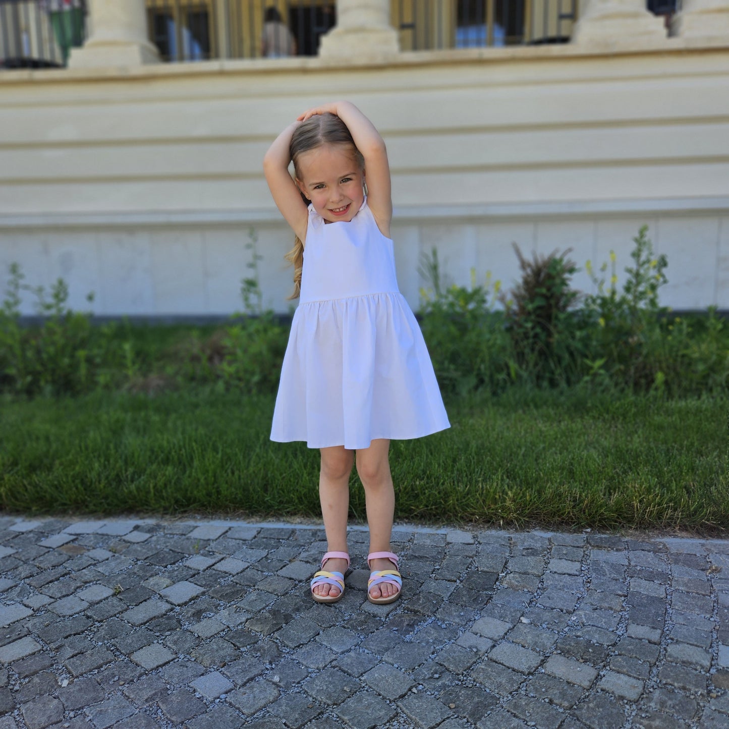 Rochita alba fetite cu bretele