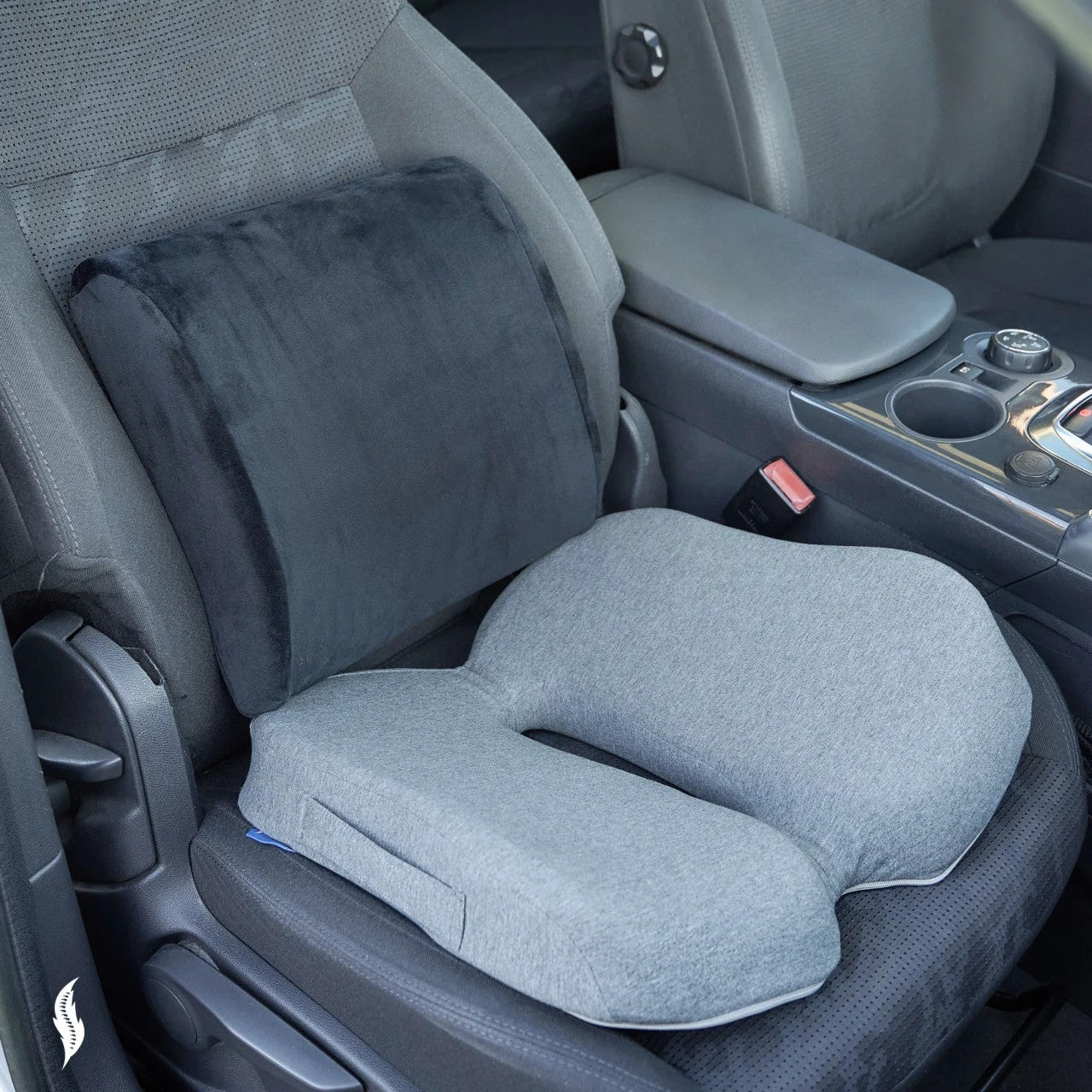 Perna de șezut pentru gravide | Perna Ortopedica de Sezut Slim pentru scaun de birou sau masina, din spuma cu memorie, cu suport pentru Coccis, Gri