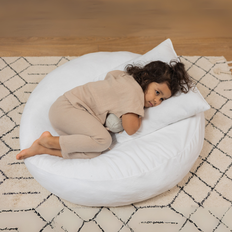 Cocon „Bezea pufoasă” cu fundițe