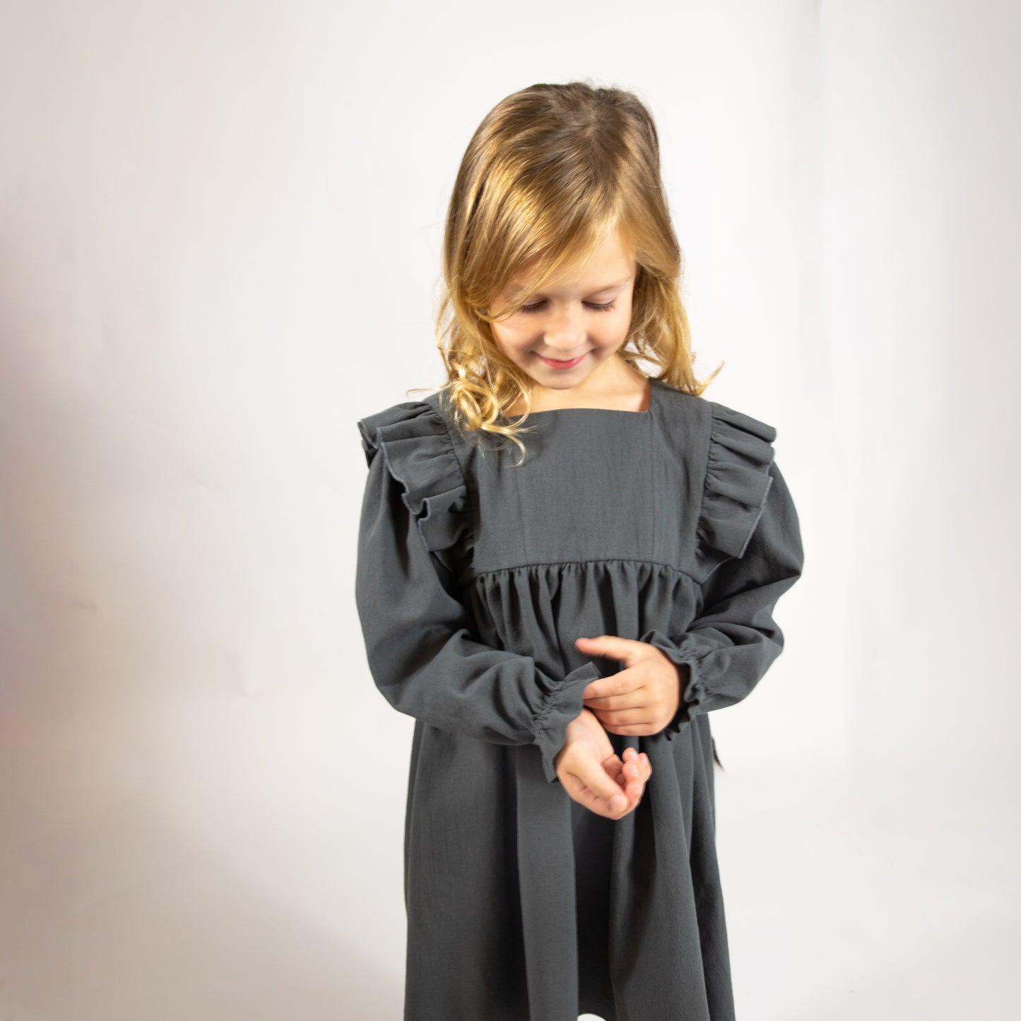 Rochita eleganta cu volanase