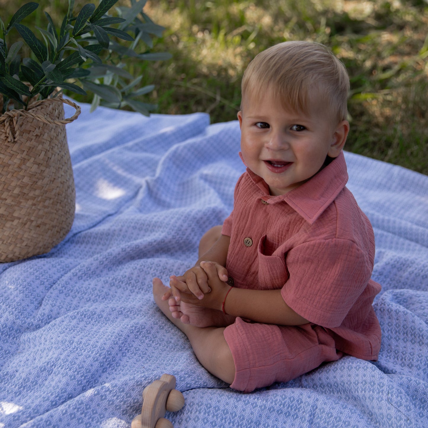 Set camasa cu pantaloni scurti din muselina