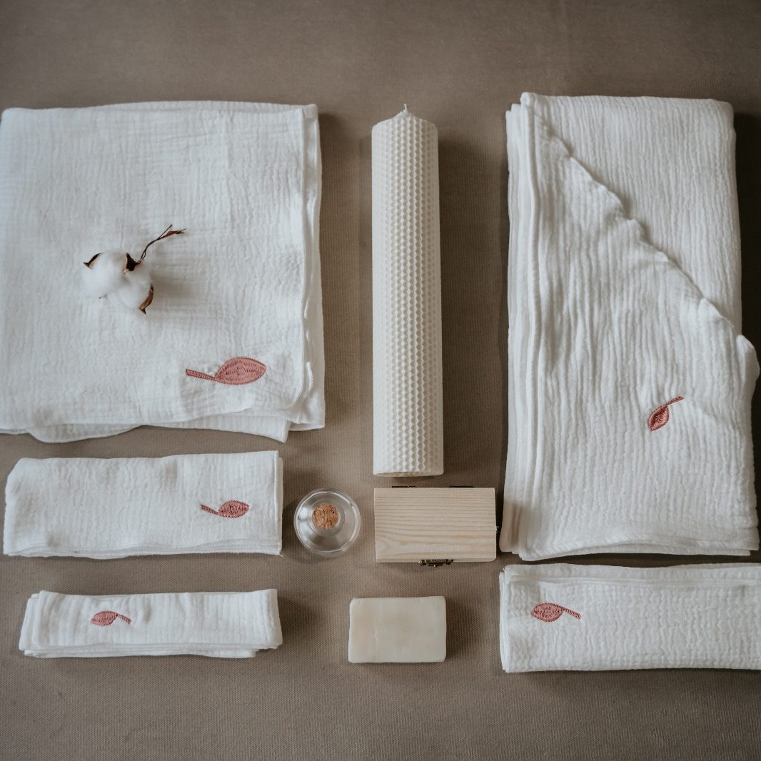 Trusou Botez Muselina Alb