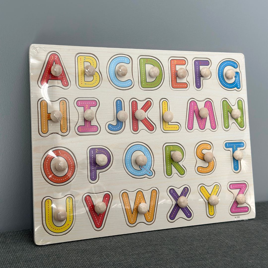 Puzzle incastru din lemn - 26 Litere, 2 ani+