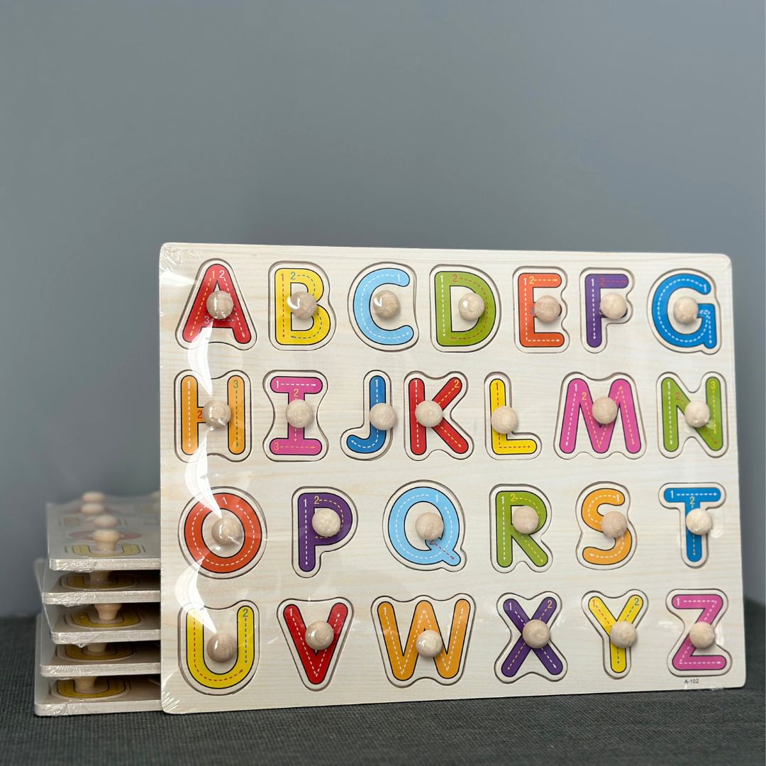 Puzzle incastru din lemn - 26 Litere, 2 ani+