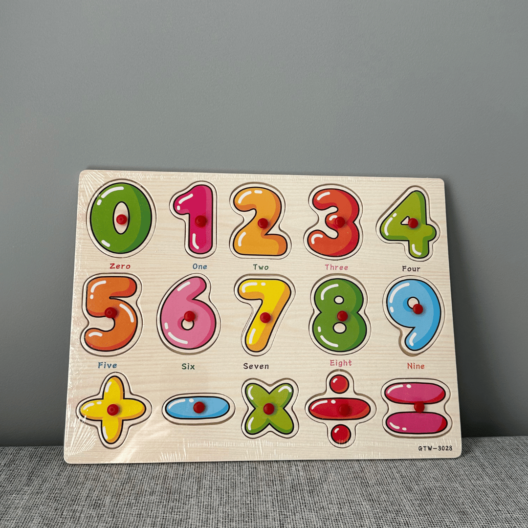 Puzzle incastru din lemn - Numere și operații matematice, 2 ani+