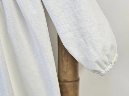 Rochita Alba Cu Fundite - Bebeboo - Totul pentru copii. Jucării, Hăinuțe, Perne, Mobilier, Textile