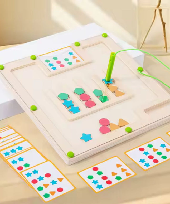 Placă magnetică cu labirint de forme și culori, 3 ani+