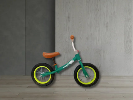 Bicicletă de echilibru Balance Lux Verde, Roți cauciuc - Bebeboo - Totul pentru copii. Jucării, Hăinuțe, Perne, Mobilier, Textile