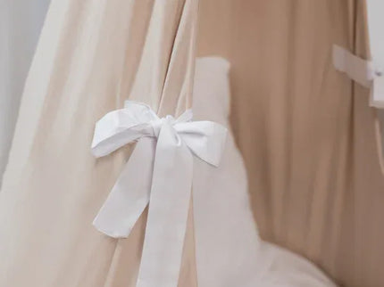Cocon „Bezea pufoasă” cu fundițe - Bebeboo - Totul pentru copii. Jucării, Hăinuțe, Perne, Mobilier, Textile