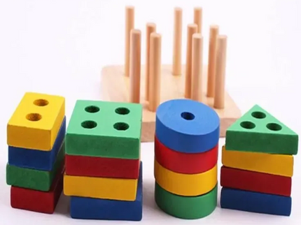 Sortator Geometric din Lemn – 4 Coloane Montessori - Bebeboo - Totul pentru copii. Jucării, Hăinuțe, Perne, Mobilier, Textile