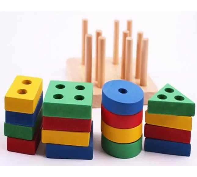 Sortator Geometric din Lemn – 4 Coloane Montessori - Bebeboo - Totul pentru copii. Jucării, Hăinuțe, Perne, Mobilier, Textile