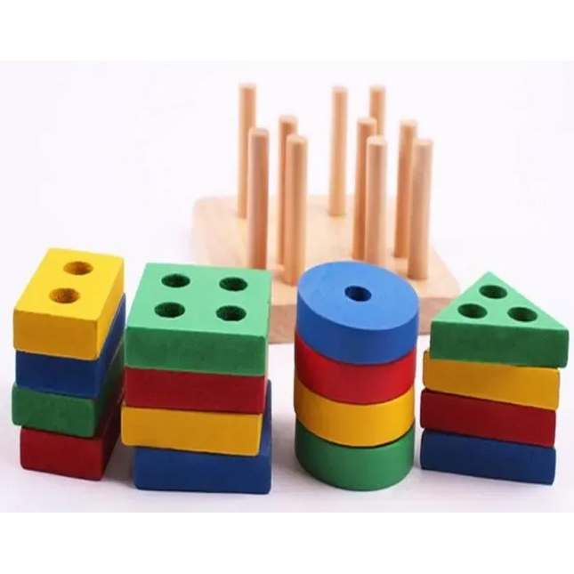 Sortator Geometric din Lemn – 4 Coloane Montessori - Bebeboo - Totul pentru copii. Jucării, Hăinuțe, Perne, Mobilier, Textile