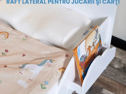 Pat Copii cu Protectie Laterala si Raft Depozitare Carti si Jucarii, Model Norisor, Patut pentru Baieti si Fetite Varsta de 3 - 8 Ani, Mobilier din Lemn MDF, Alb + Bonus Stickere Fosforescente - Bebeboo - Totul pentru copii. Jucării, Hăinuțe, Perne, Mobilier, Textile