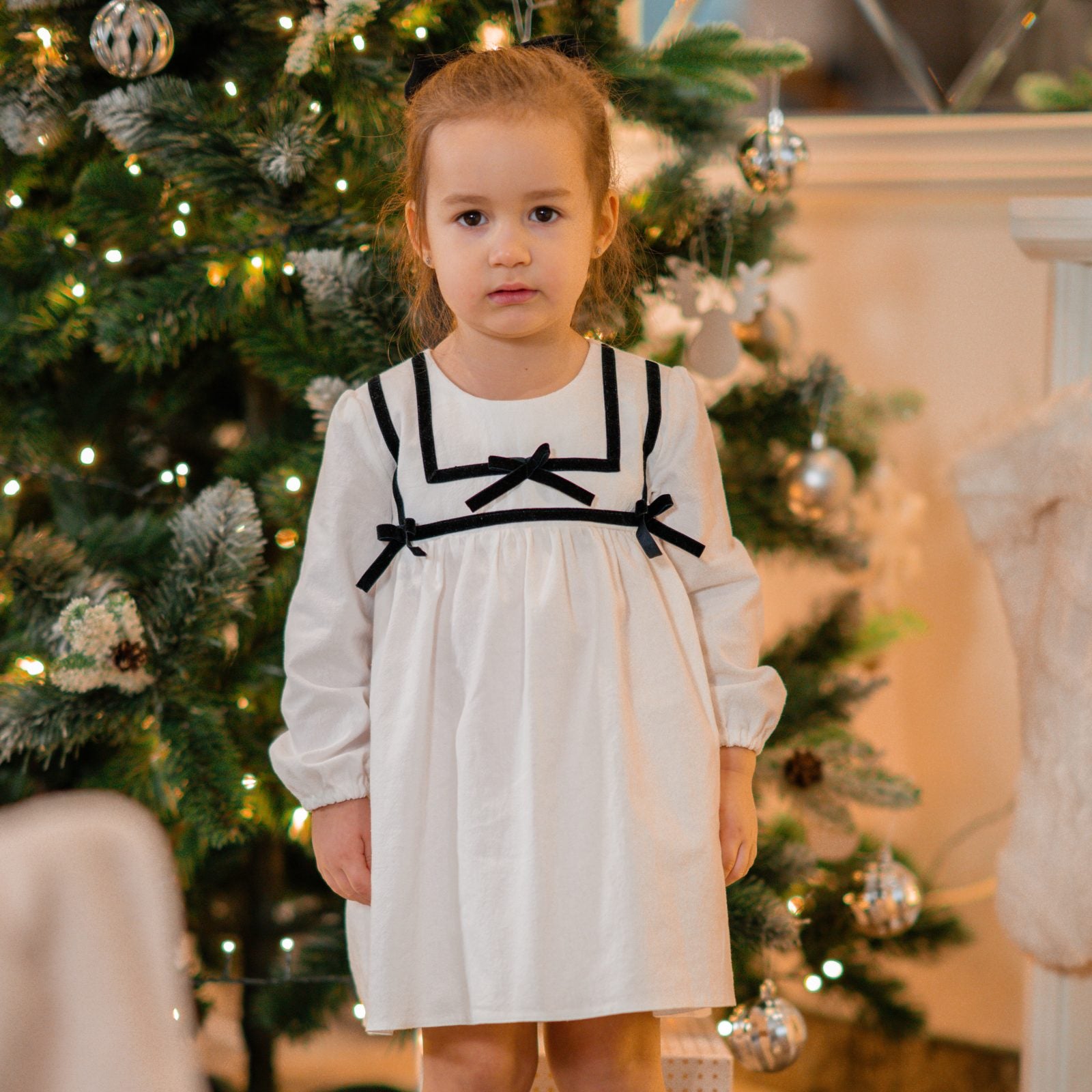 Rochita Alba Cu Fundite