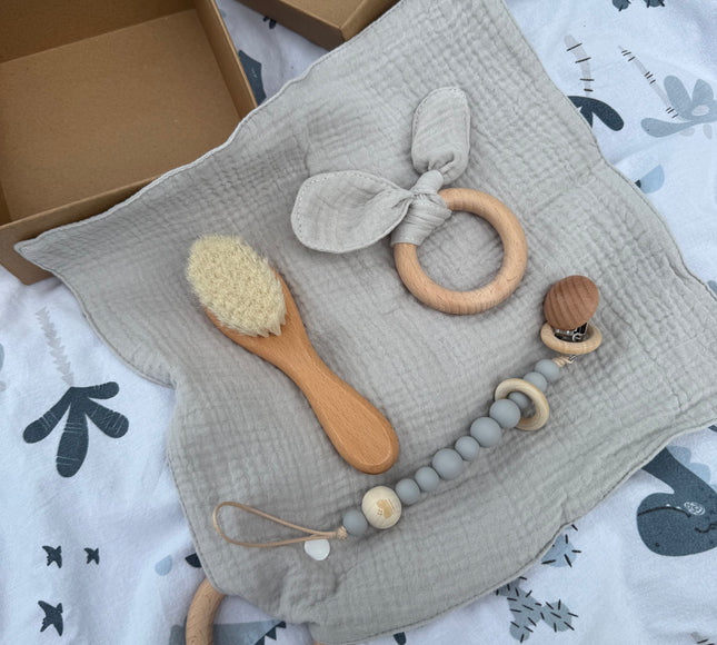Set cadou nou-născuți - Gri - Bebeboo - Totul pentru copii. Jucării, Hăinuțe, Perne, Mobilier, Textile