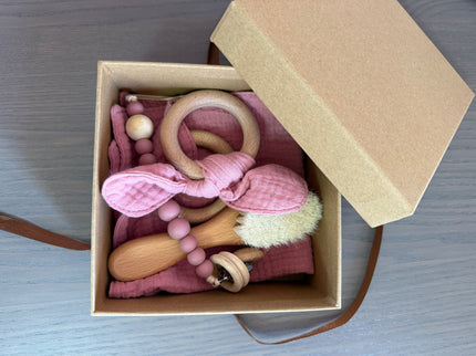 Set cadou nou-născuți - Roz - Bebeboo - Totul pentru copii. Jucării, Hăinuțe, Perne, Mobilier, Textile