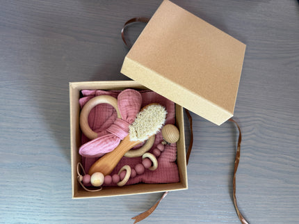 Set cadou nou-născuți - Roz - Bebeboo - Totul pentru copii. Jucării, Hăinuțe, Perne, Mobilier, Textile
