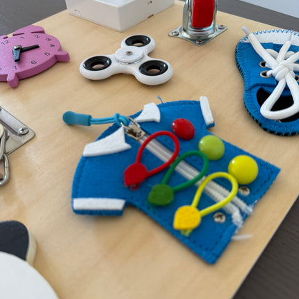Panou de activitati Montessori. Busy board din lemn - Bebeboo - Totul pentru copii. Jucării, Hăinuțe, Perne, Mobilier, Textile