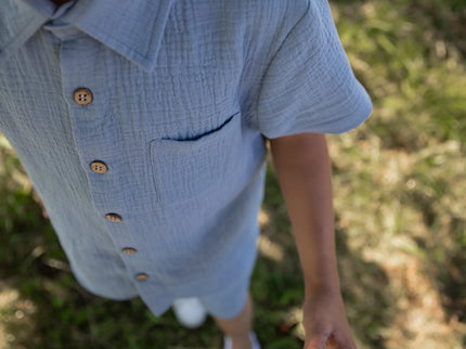 Set albastru camasa cu pantaloni scurti din muselina - Bebeboo - Totul pentru copii. Jucării, Hăinuțe, Perne, Mobilier, Textile