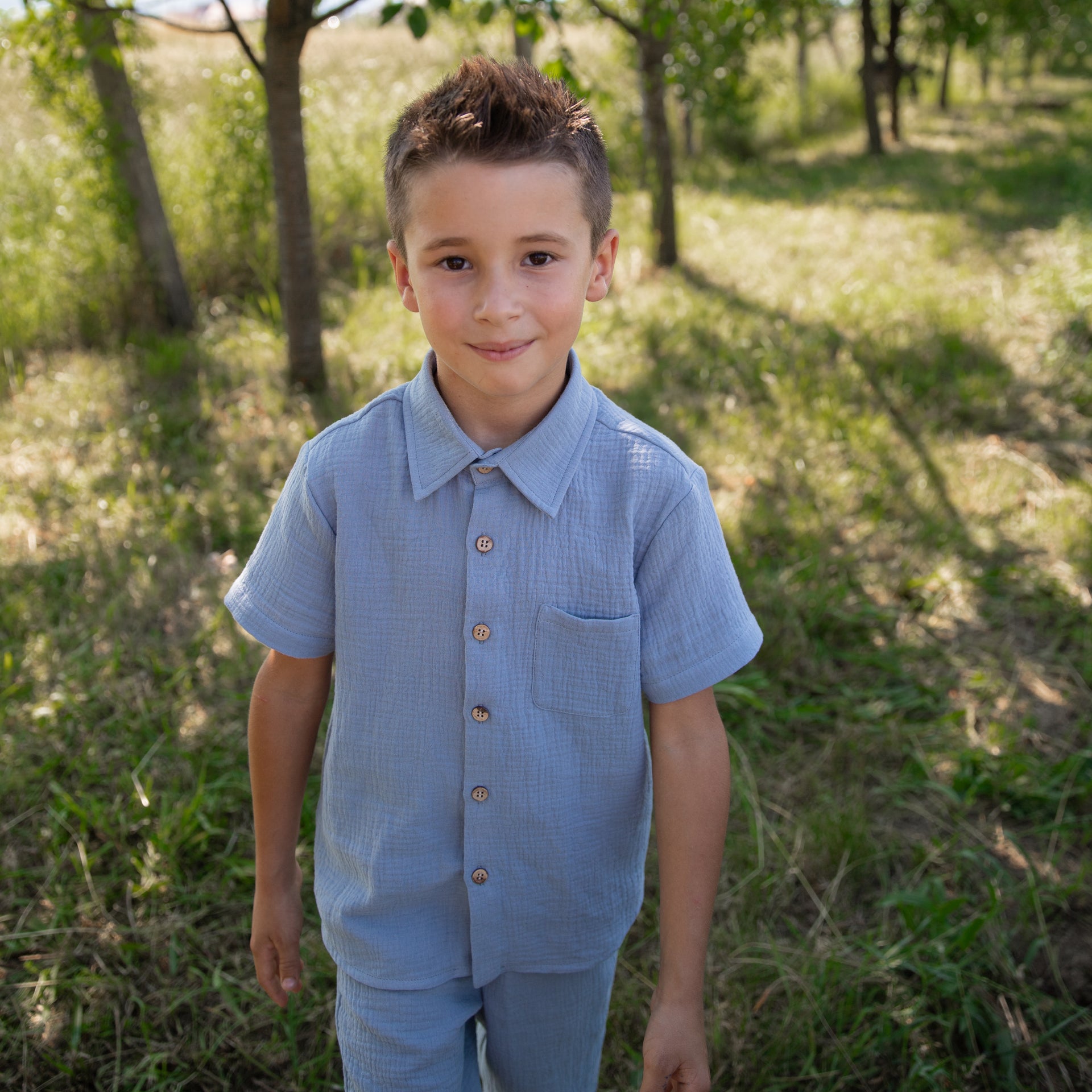 Set albastru camasa cu pantaloni scurti din muselina