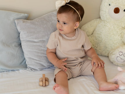 Compleu fete bej - Bebeboo - Totul pentru copii. Jucării, Hăinuțe, Perne, Mobilier, Textile