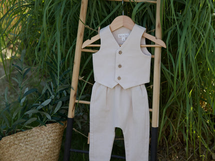 Costum Botez Baieti Bej Vesta Cu Pantaloni - Bebeboo - Totul pentru copii. Jucării, Hăinuțe, Perne, Mobilier, Textile