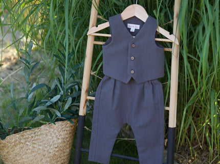 Costum Botez Baieti Gri Vesta Cu Pantaloni - Bebeboo - Totul pentru copii. Jucării, Hăinuțe, Perne, Mobilier, Textile