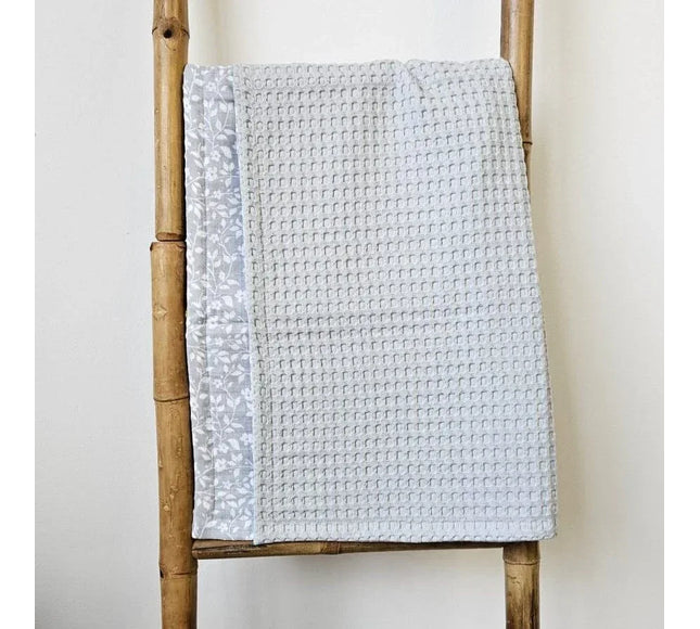 Paturica Pentru Copii Din Muselina Si Bumbac Waffle 75x95 cm - Bebeboo - Totul pentru copii. Jucării, Hăinuțe, Perne, Mobilier, Textile