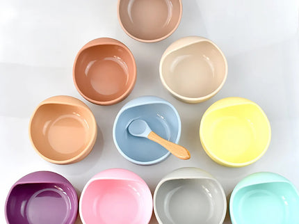 Set diversificare bebelusi  din silicon (bol si lingurita cu maner din lemn)  – Dusty Blue, 6 luni +