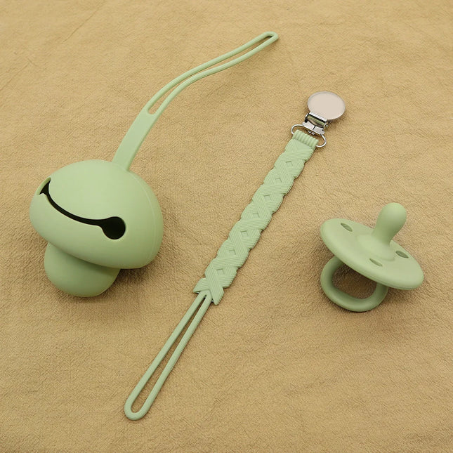 Set suzeta dentitie, lantisor si protectie, Model 2 – Olive, silicon, 3 luni+