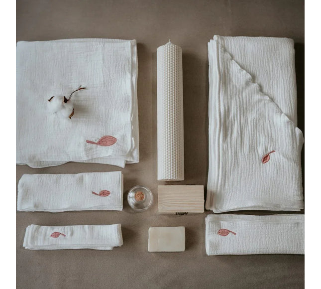 Trusou Botez Muselina Alb - Bebeboo - Totul pentru copii. Jucării, Hăinuțe, Perne, Mobilier, Textile