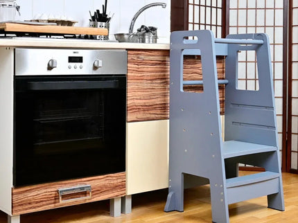 Turn de Invatare pentru Copii - Inaltator de tip Learning Tower cu Treapta de urcare antiderapanta si Balustrade de Protectie - Bebeboo - Totul pentru copii. Jucării, Hăinuțe, Perne, Mobilier, Textile