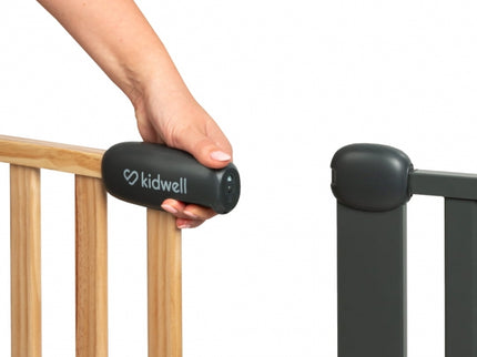 Poarta de siguranta 74-105 cm Kidwell Trasti - Negru