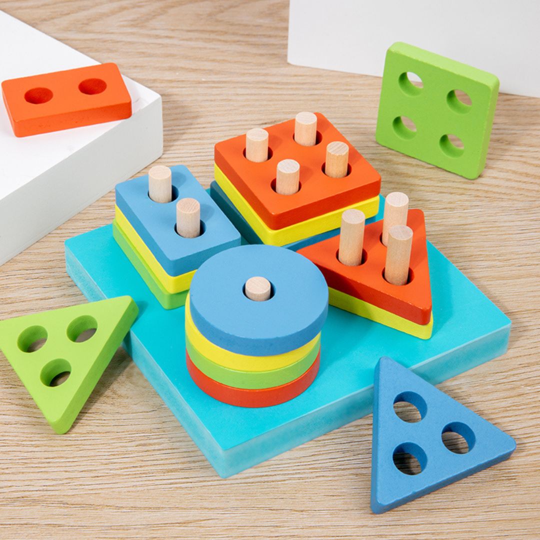 Joc de învățare forme și culori – Sortator Pătrat