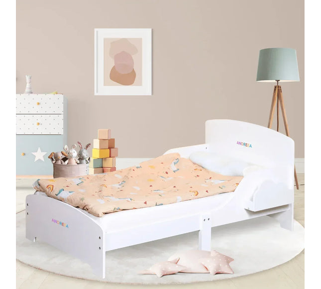 Pat Copii cu Protectie Laterala si Raft Depozitare Carti si Jucarii, Model Norisor, Patut pentru Baieti si Fetite Varsta de 3 - 8 Ani, Mobilier din Lemn MDF, Alb + Bonus Stickere Fosforescente - Bebeboo - Totul pentru copii. Jucării, Hăinuțe, Perne, Mobilier, Textile