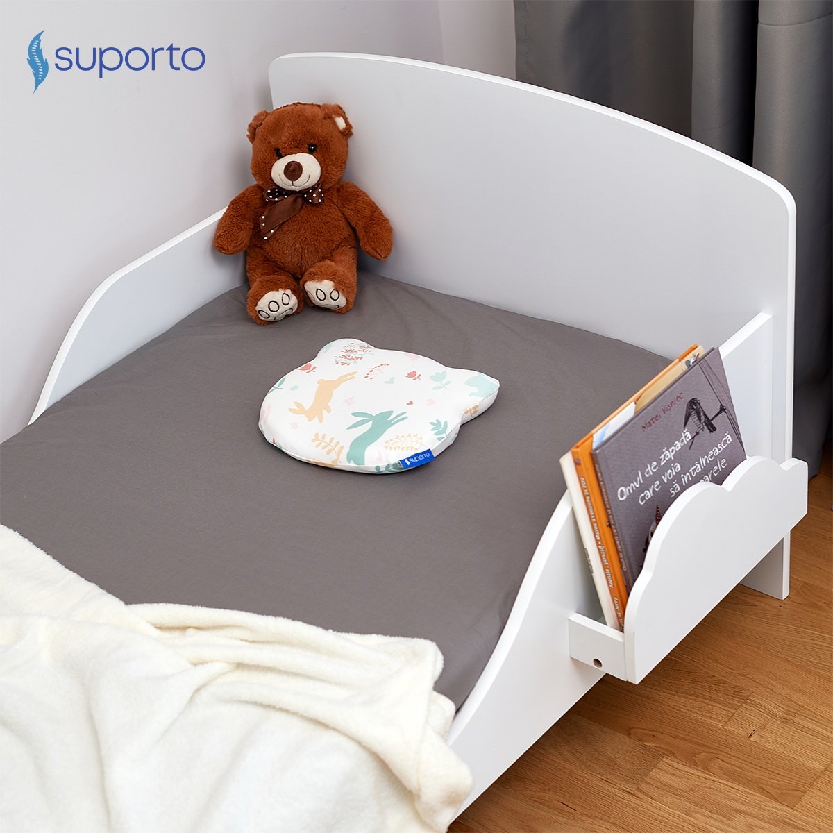 Perna Bebelusi cu Suport Ortopedic Impotriva Plagiocefaliei, Spuma cu Memorie Hipoalergenica, Ideala pentru Formarea Capului, Pentru Copii de la 0 luni la 1 an Fata de perna din bumbac, Forma Urs