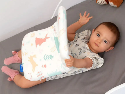Perna ortopedica Baby pentru nou nascuti 8-24 luni | Multicolora cu Iepurasi | impotriva plagiocefaliei - Bebeboo - Totul pentru copii. Jucării, Hăinuțe, Perne, Mobilier, Textile